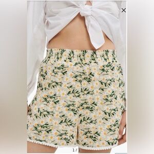 Maje Cream Skirt with White and Yellow Floral Embroidery